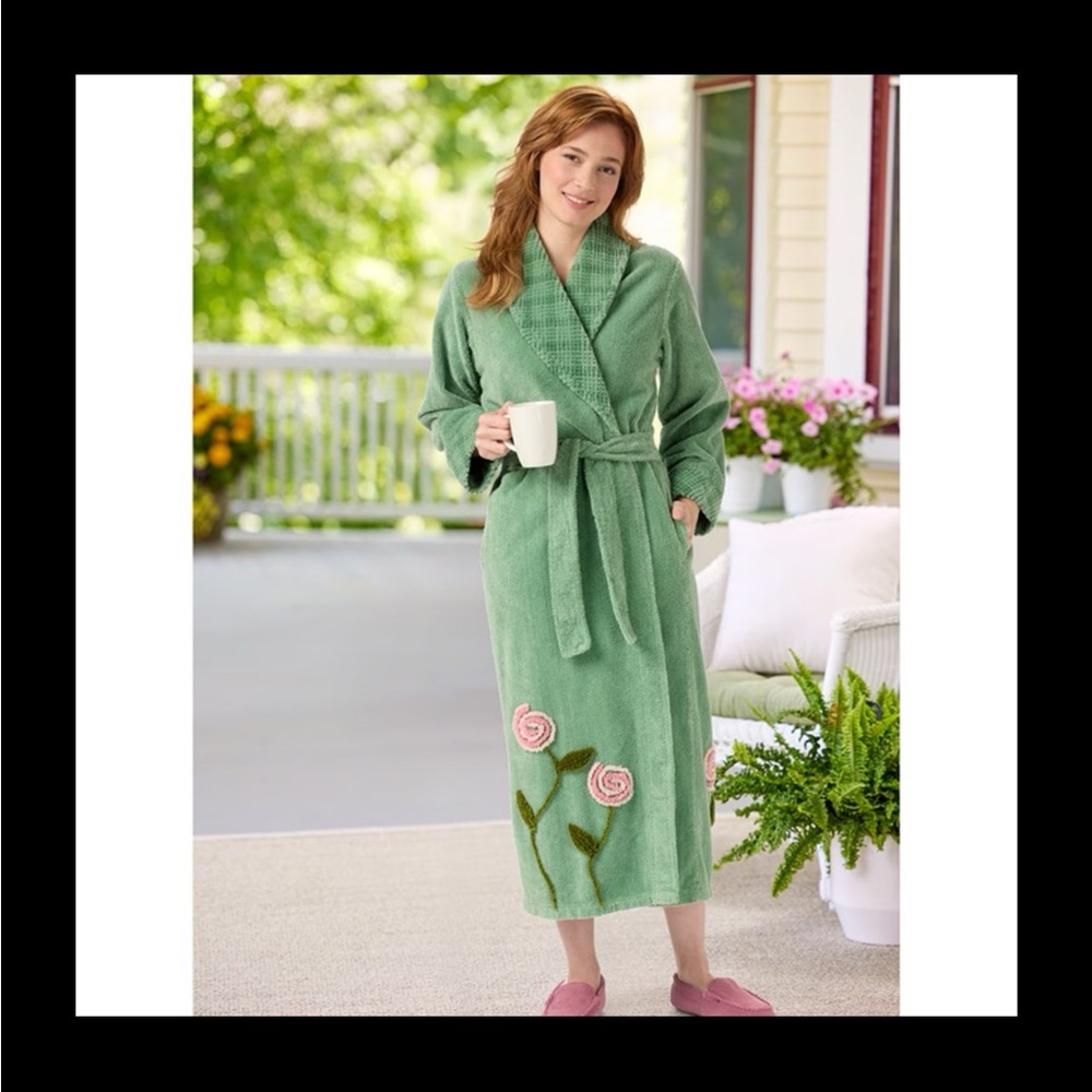 Elegant Green Robe with Floral Accents
